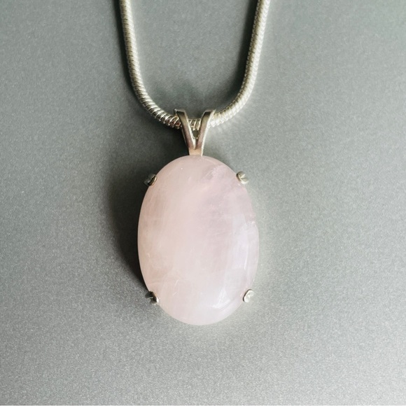 Natural Pink Rose Quartz Oval Pendant Silver Snake Chain Necklace Silver - Picture 2 of 5